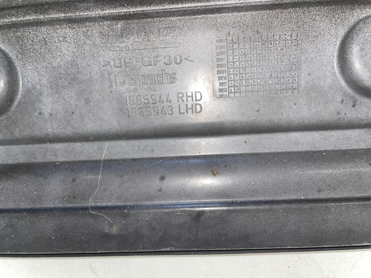 PODSZYBIE OSŁONA MASKOWNICA DAF 105 XF DAF 1665944 - Parabrisas para Camión: foto 5 PODSZYBIE OSŁONA MASKOWNICA DAF 105 XF DAF 1665944 - Parabrisas para Camión: foto 5