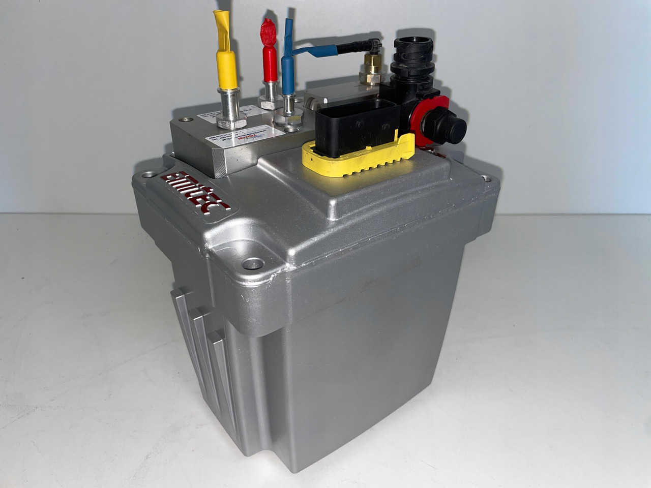 POMPA ADBLUE AD BLUE EMITEC MAN TGX TGS 81154036146 - Carrocería y exterior para Camión: foto 3 POMPA ADBLUE AD BLUE EMITEC MAN TGX TGS 81154036146 - Carrocería y exterior para Camión: foto 3