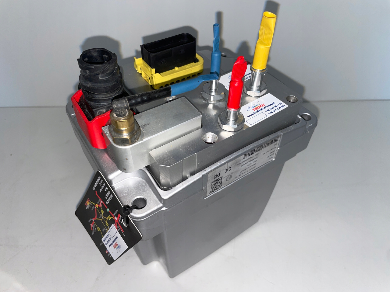 POMPA ADBLUE AD BLUE EMITEC MAN TGX TGS 81154036146 - Carrocería y exterior para Camión: foto 2 POMPA ADBLUE AD BLUE EMITEC MAN TGX TGS 81154036146 - Carrocería y exterior para Camión: foto 2