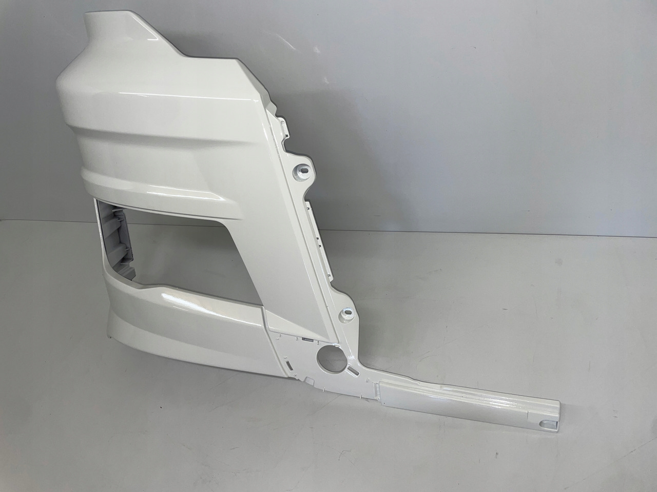 PRAWA OSŁONA ZDERZAKA ZDERZAK OKULAR MAN TGX3 TG3 TGX 3 81416142280 - Parachoques para Camión: foto 3 PRAWA OSŁONA ZDERZAKA ZDERZAK OKULAR MAN TGX3 TG3 TGX 3 81416142280 - Parachoques para Camión: foto 3