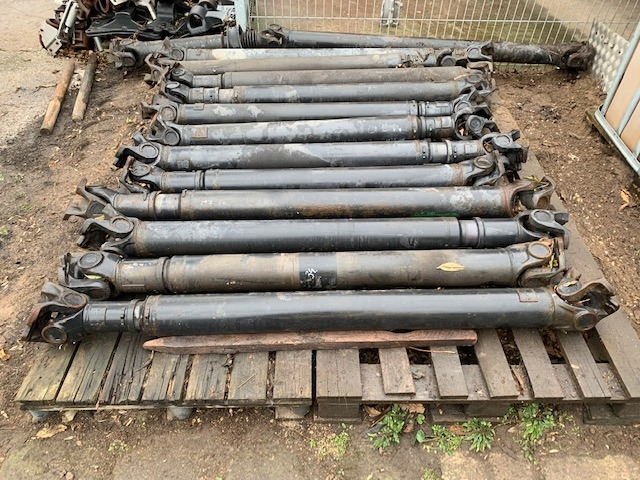 WAŁ NAPĘDOWY MAN TGA TGX TGS CENA OD 100 ZŁ - Palier para Camión: foto 4 WAŁ NAPĘDOWY MAN TGA TGX TGS CENA OD 100 ZŁ - Palier para Camión: foto 4