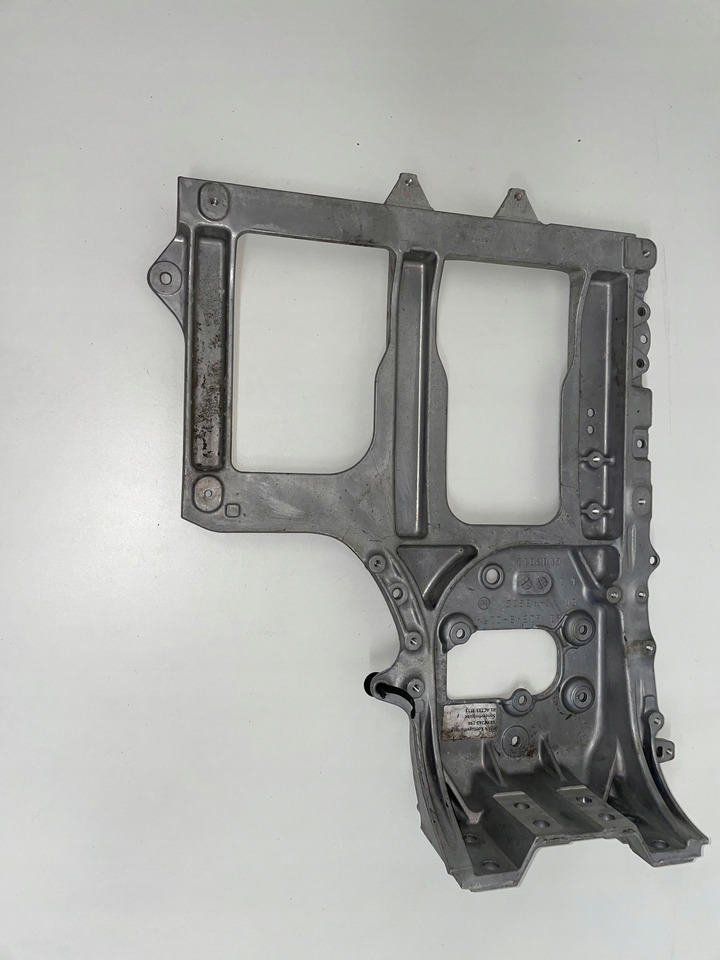 WSPORNIK BŁOTNIKA MAN TGX TGS TG3 TG 3 EURO 6 - Carrocería y exterior para Camión: foto 2 WSPORNIK BŁOTNIKA MAN TGX TGS TG3 TG 3 EURO 6 - Carrocería y exterior para Camión: foto 2