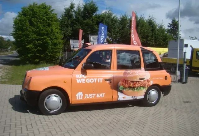 LTI Inny - Sedan: foto 2 LTI Inny - Sedan: foto 2