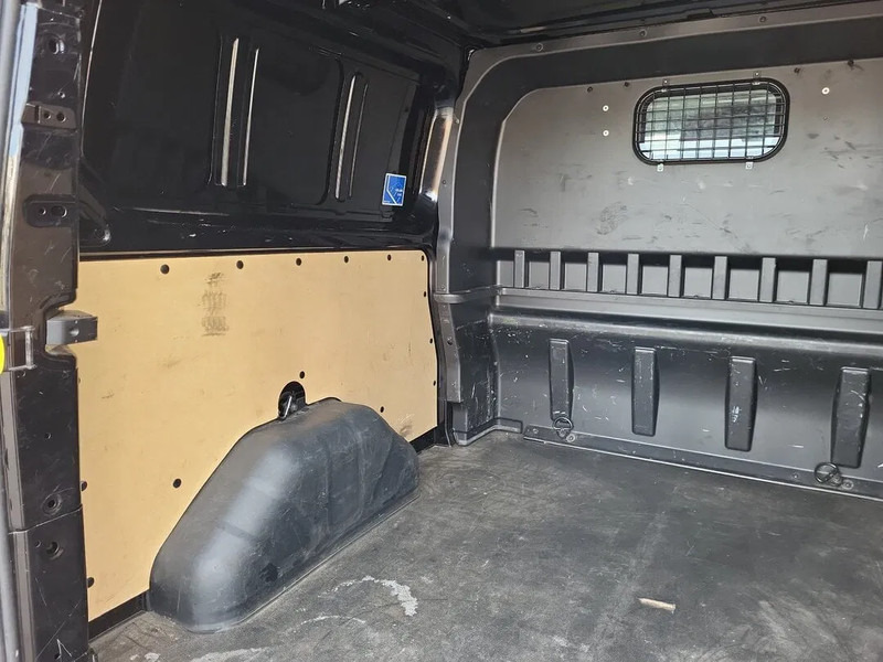 Ford Transit Custom L2H1 - Furgoneta pequeña: foto 3 Ford Transit Custom L2H1 - Furgoneta pequeña: foto 3