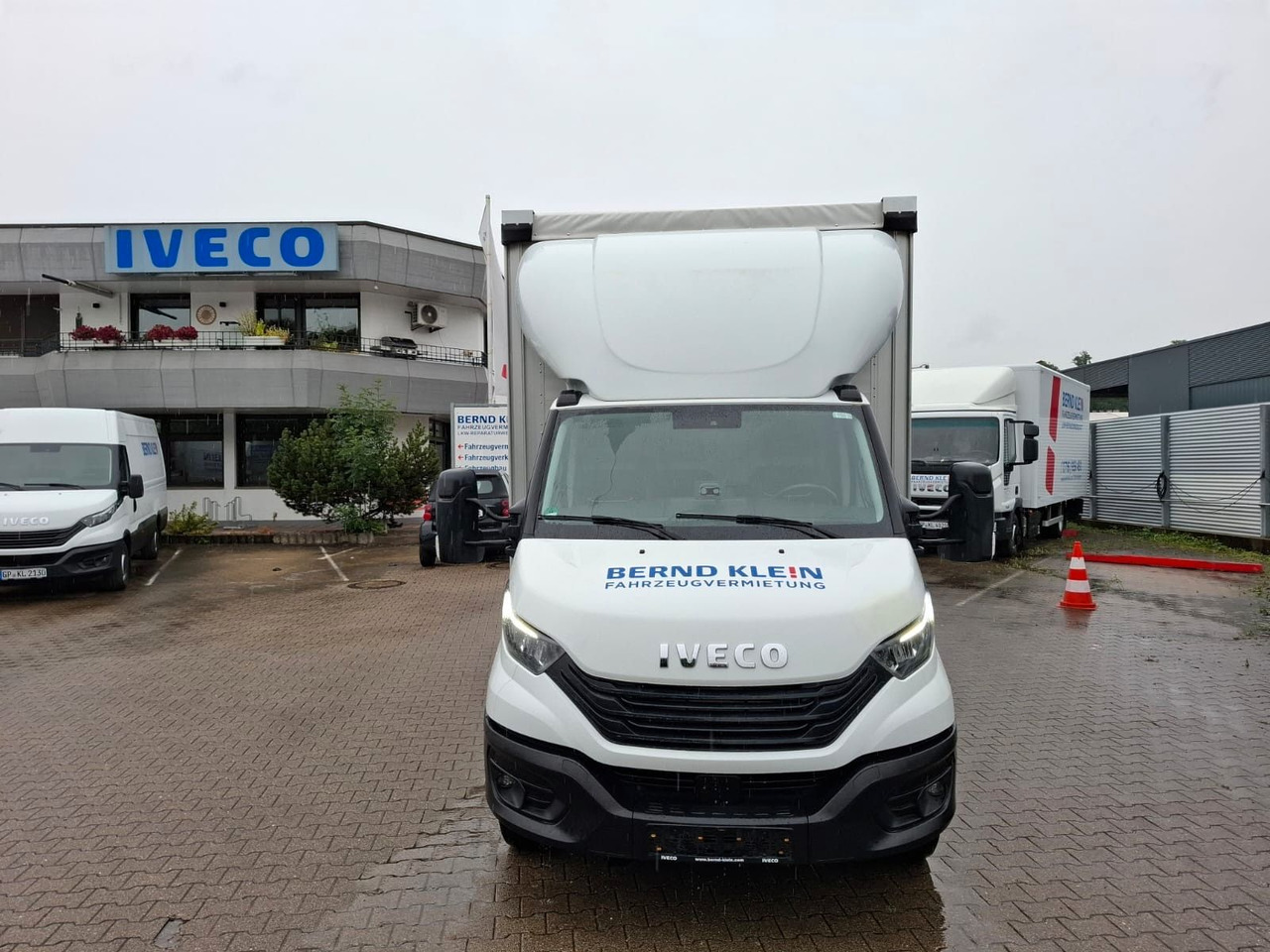 Iveco 72-210A8/P, Klima, Luft, HiMatik, LBW, RFK, - Furgoneta con lona: foto 2 Iveco 72-210A8/P, Klima, Luft, HiMatik, LBW, RFK, - Furgoneta con lona: foto 2