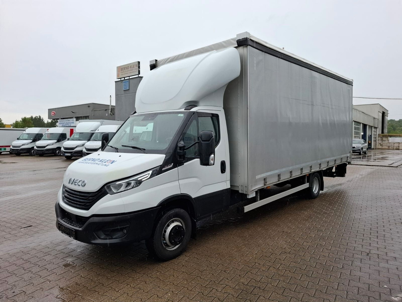 Iveco 72-210A8/P, Klima, Luft, HiMatik, LBW, RFK, - Furgoneta con lona: foto 4 Iveco 72-210A8/P, Klima, Luft, HiMatik, LBW, RFK, - Furgoneta con lona: foto 4