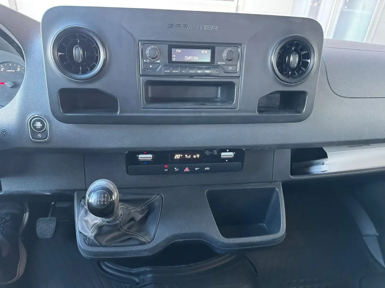 Mercedes-Benz Sprinter 317 CDI Lang DoKa Pritsche AHK 3,5t - Otros maquinaria: foto 5 Mercedes-Benz Sprinter 317 CDI Lang DoKa Pritsche AHK 3,5t - Otros maquinaria: foto 5