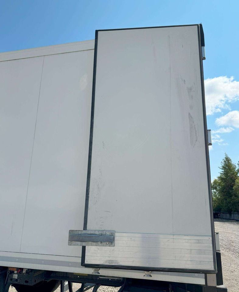 Semirremolque frigorífico Krone SD: foto 8 Semirremolque frigorífico Krone SD: foto 8