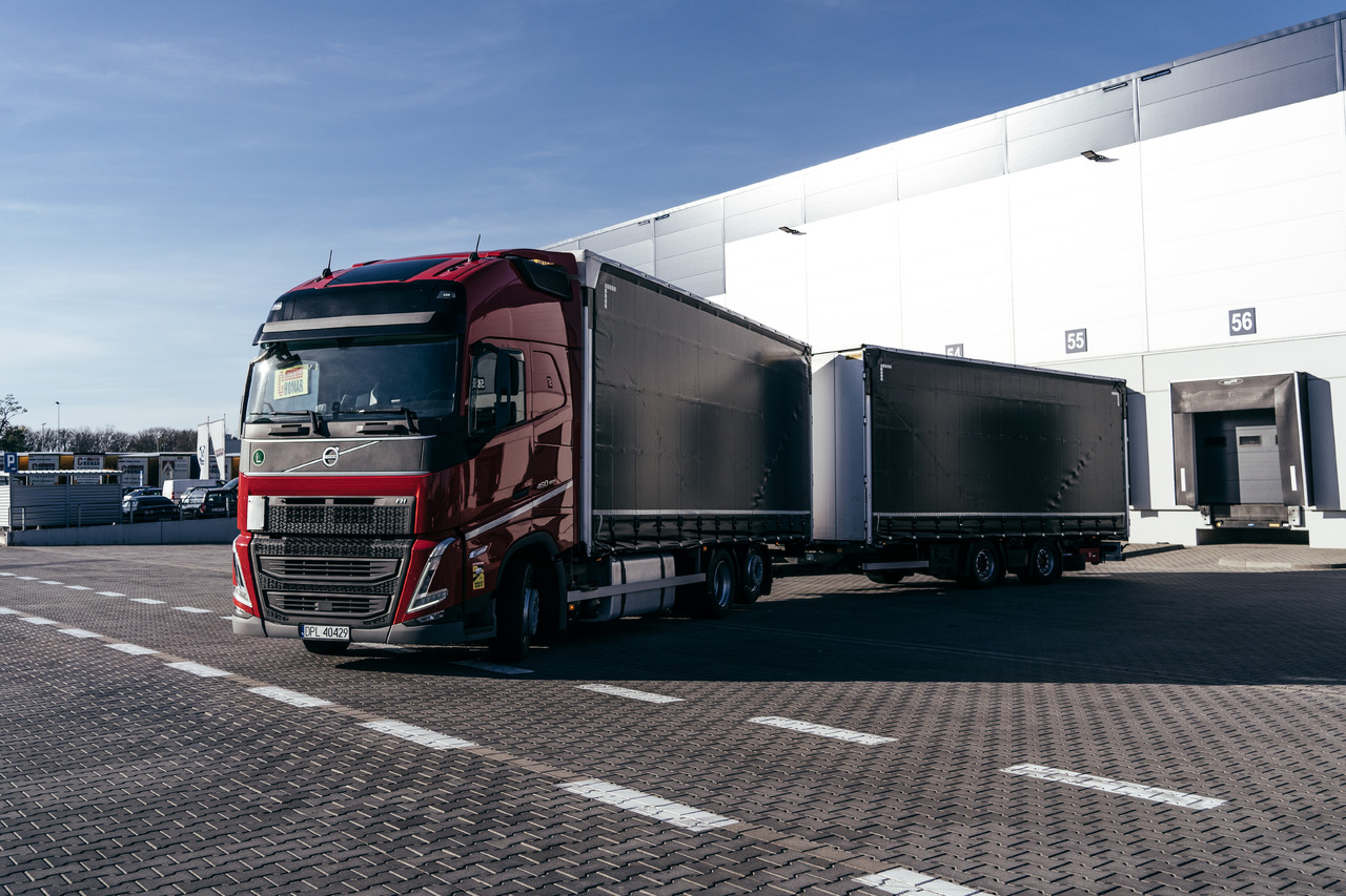 Leasing de Volvo FH Volvo FH: foto 19 Leasing de Volvo FH Volvo FH: foto 19