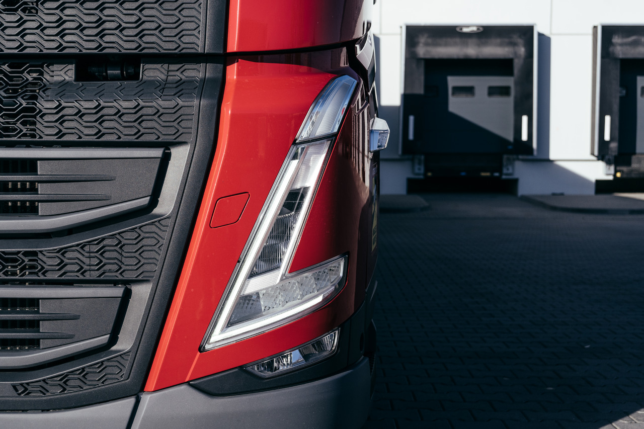 Leasing de Volvo FH Volvo FH: foto 16 Leasing de Volvo FH Volvo FH: foto 16