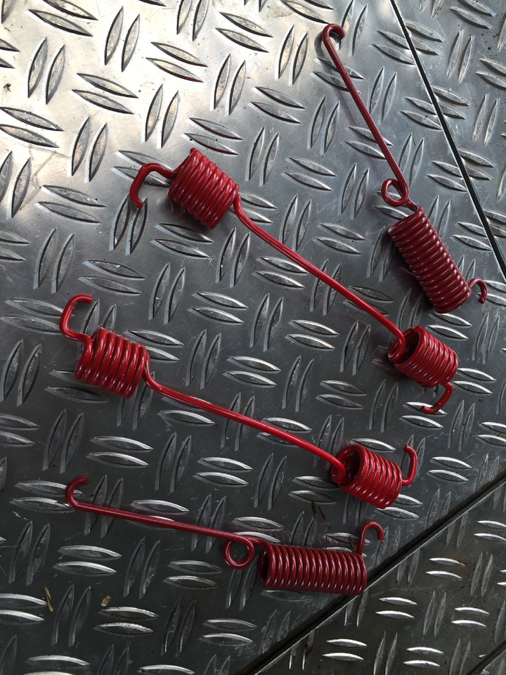 Neuwertige MAN L 2000 Zugfeder, Hinterachse Bremse , Artikel - Nr. : 81.97610 - 0224 - Suspensión para Camión: foto 5 Neuwertige MAN L 2000 Zugfeder, Hinterachse Bremse , Artikel - Nr. : 81.97610 - 0224 - Suspensión para Camión: foto 5