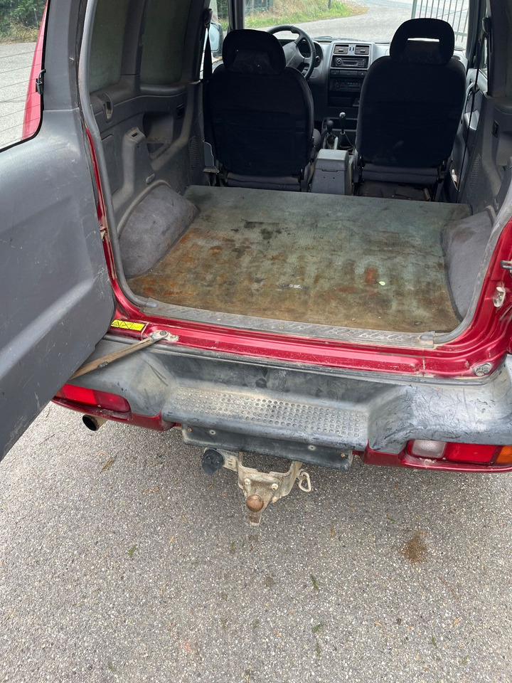 Coche Nissan: foto 6