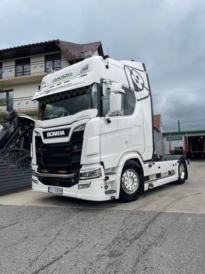 SCANIA R520 V8 - Cabeza tractora: foto 1 SCANIA R520 V8 - Cabeza tractora: foto 1