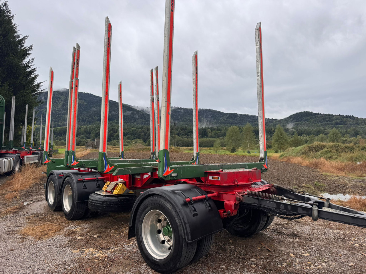 PRZYCZEPA - Remolque maderero: foto 5 PRZYCZEPA - Remolque maderero: foto 5