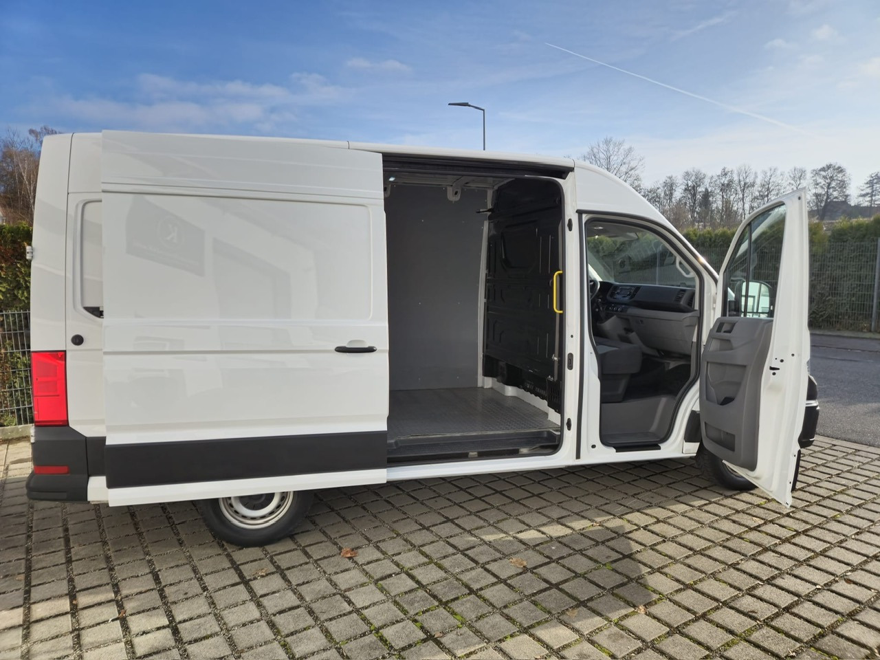 Furgón Volkswagen rafter Kasten 30 mittellang Hochdach /Klima/PDC: foto 9 Furgón Volkswagen rafter Kasten 30 mittellang Hochdach /Klima/PDC: foto 9