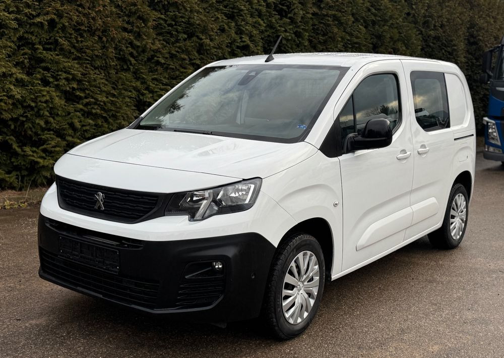 Peugeot Partner 21r 130 HK Niski przebieg 1wł ASO 5 dzwi Euro6.2/ford/opel/citroen - Furgón: foto 1 Peugeot Partner 21r 130 HK Niski przebieg 1wł ASO 5 dzwi Euro6.2/ford/opel/citroen - Furgón: foto 1