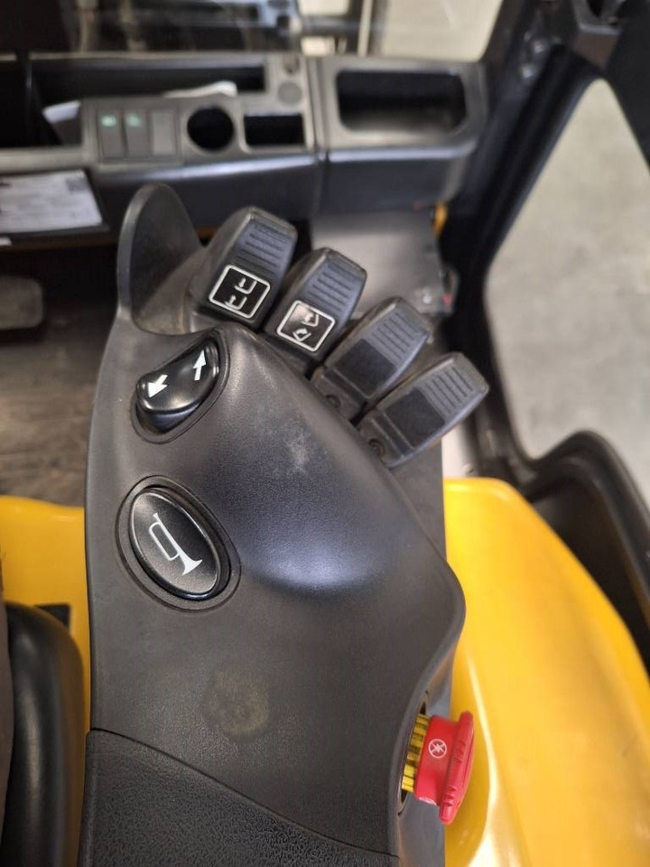 Yale ERP 50 VM - Carretilla elevadora eléctrica: foto 3 Yale ERP 50 VM - Carretilla elevadora eléctrica: foto 3