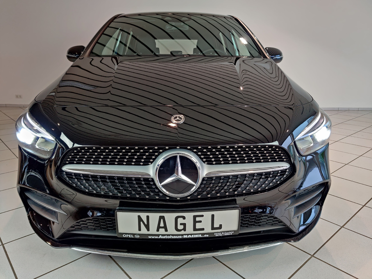 Mercedes-Benz B 200 d 8G-DCT AMG Line Navi LED Sport DAB Rükam - Coche: foto 3 Mercedes-Benz B 200 d 8G-DCT AMG Line Navi LED Sport DAB Rükam - Coche: foto 3