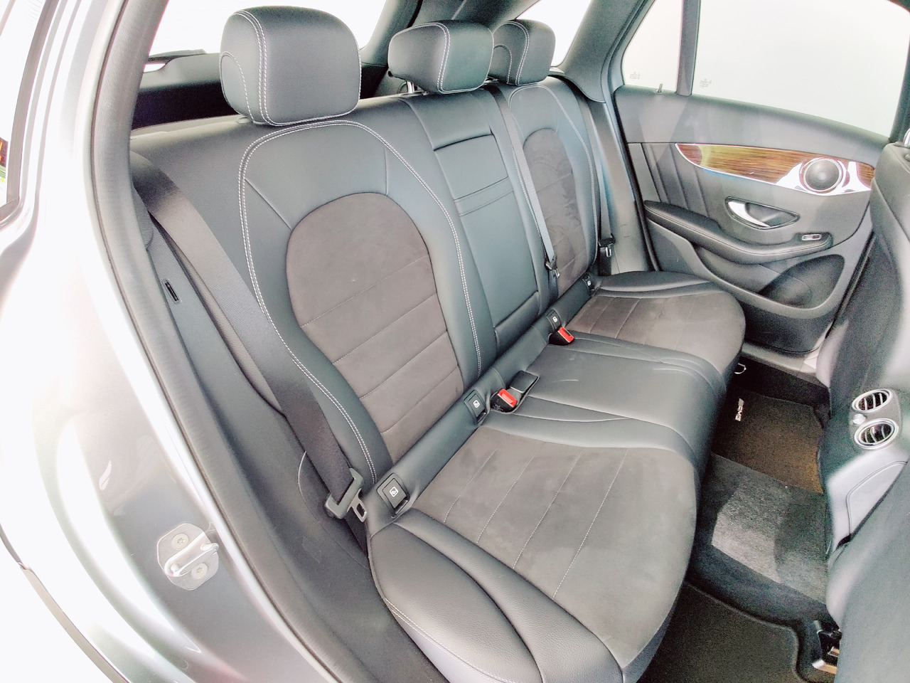 SUV/ Todoterreno Mercedes-Benz GLC 220 d 4Matic AHK Navi RüKam SHZ: foto 12 SUV/ Todoterreno Mercedes-Benz GLC 220 d 4Matic AHK Navi RüKam SHZ: foto 12