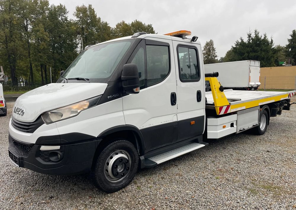 Iveco Daily 70C18 Pomoc drogowa Laweta 2017r - Grua de remolque autos: foto 1 Iveco Daily 70C18 Pomoc drogowa Laweta 2017r - Grua de remolque autos: foto 1
