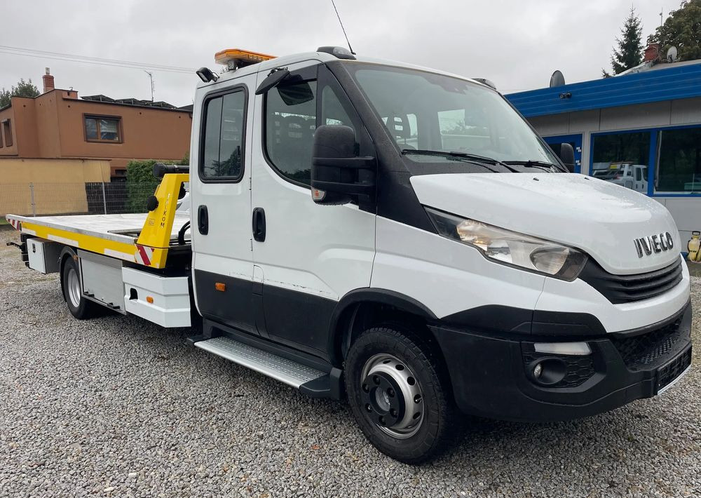Iveco Daily 70C18 Pomoc drogowa Laweta 2017r - Grua de remolque autos: foto 3 Iveco Daily 70C18 Pomoc drogowa Laweta 2017r - Grua de remolque autos: foto 3