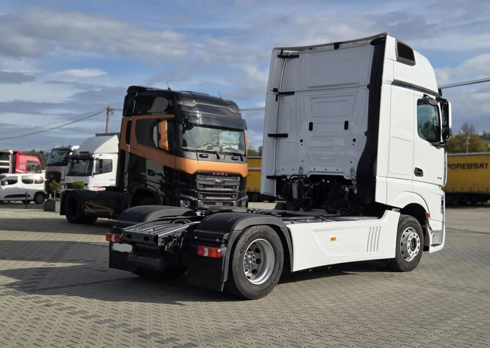 Mercedes-Benz ACTROS 1848 GIGA SPACE - Cabeza tractora: foto 3 Mercedes-Benz ACTROS 1848 GIGA SPACE - Cabeza tractora: foto 3