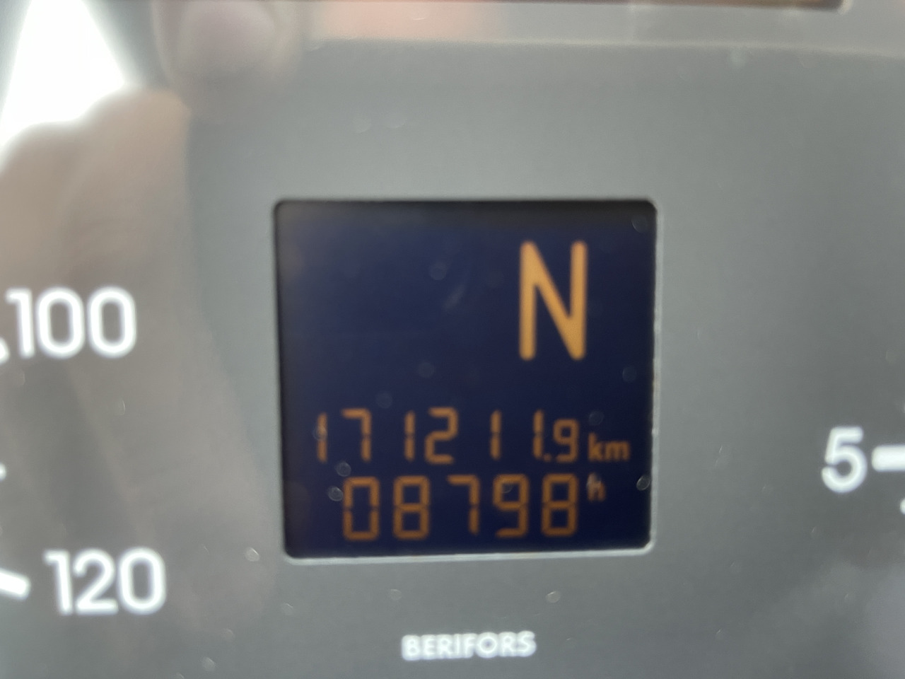 Unimog U400 Agrar aus 1.Hand, 6 Zylinder , mit Scheckheft - Tractor: foto 4 Unimog U400 Agrar aus 1.Hand, 6 Zylinder , mit Scheckheft - Tractor: foto 4