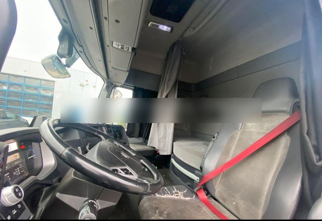 Cabeza tractora Renault T460: foto 10