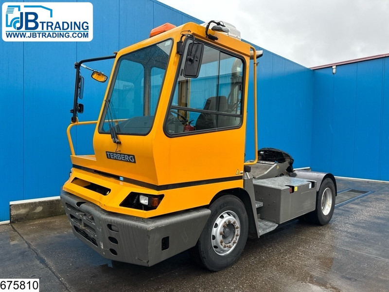 Terberg YT 182 Terminal tractor, 22.079 Operating hours - Cabeza tractora: foto 1 Terberg YT 182 Terminal tractor, 22.079 Operating hours - Cabeza tractora: foto 1