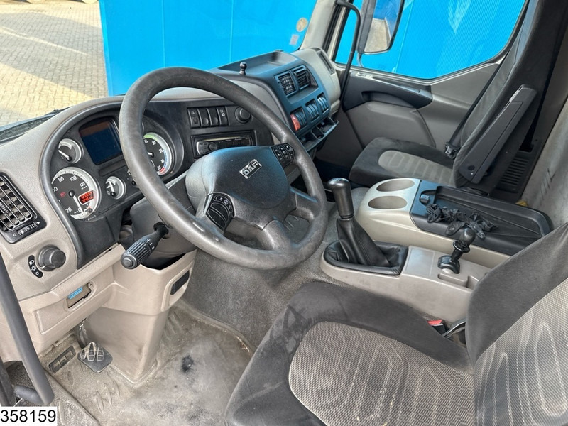 DAF LF55 250 EURO 5, Manual, Dhollandia - Camión caja cerrada: foto 5 DAF LF55 250 EURO 5, Manual, Dhollandia - Camión caja cerrada: foto 5