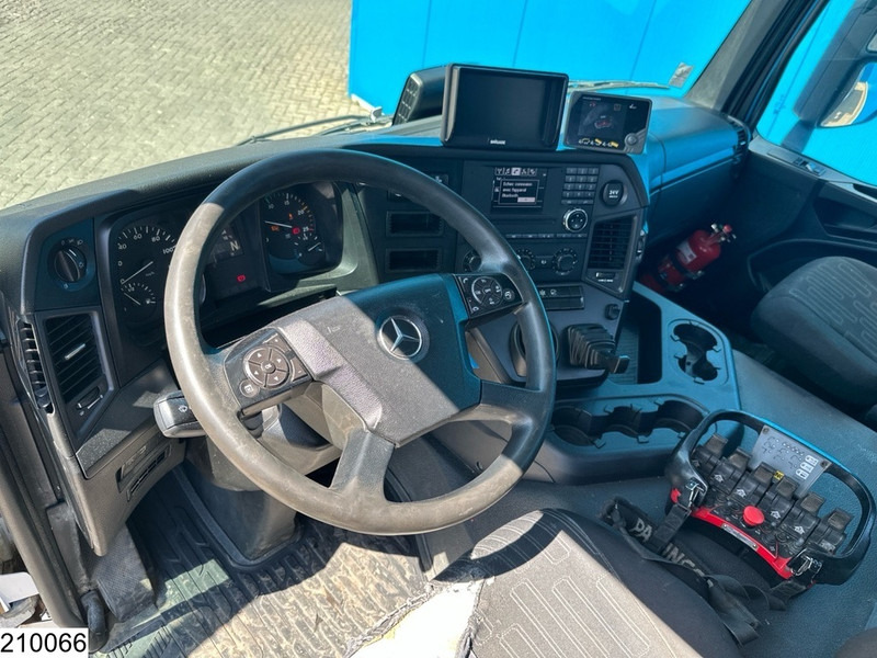 Mercedes-Benz Arocs 1833 EURO 6, Kipper, Palfinger - Camión volquete, Camión grúa: foto 5 Mercedes-Benz Arocs 1833 EURO 6, Kipper, Palfinger - Camión volquete, Camión grúa: foto 5