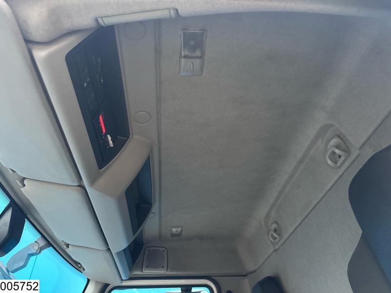 Camión caja cerrada Renault D 16 210 EURO 6, Dhollandia: foto 9
