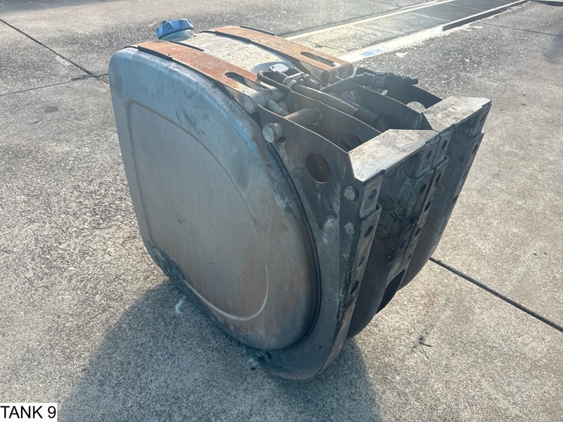 Universeel AdBlue Tank - Depósito de combustible: foto 4 Universeel AdBlue Tank - Depósito de combustible: foto 4