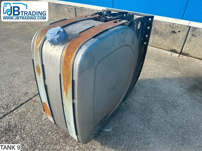 Universeel AdBlue Tank - Depósito de combustible: foto 1 Universeel AdBlue Tank - Depósito de combustible: foto 1