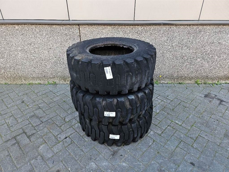 Ahlmann AL95-Titan 12.5/80-18-Tire/Reifen/Band - Neumáticos y llantas para Maquinaria de construcción: foto 1 Ahlmann AL95-Titan 12.5/80-18-Tire/Reifen/Band - Neumáticos y llantas para Maquinaria de construcción: foto 1