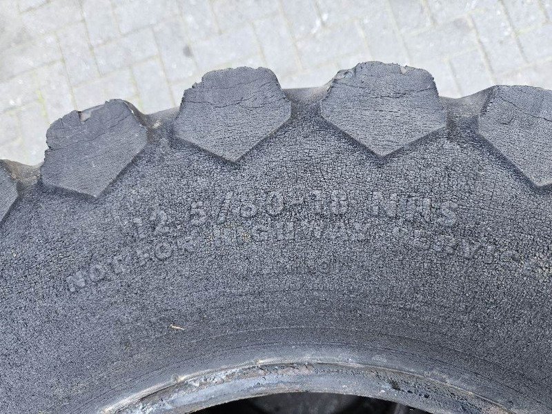 Ahlmann AL95-Titan 12.5/80-18-Tire/Reifen/Band - Neumáticos y llantas para Maquinaria de construcción: foto 5 Ahlmann AL95-Titan 12.5/80-18-Tire/Reifen/Band - Neumáticos y llantas para Maquinaria de construcción: foto 5