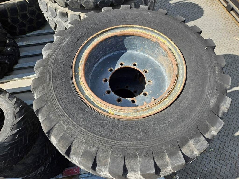Ahlmann AZ14-CEAT 17.5-25-Tire/Reifen/Band - Neumáticos y llantas para Maquinaria de construcción: foto 3 Ahlmann AZ14-CEAT 17.5-25-Tire/Reifen/Band - Neumáticos y llantas para Maquinaria de construcción: foto 3