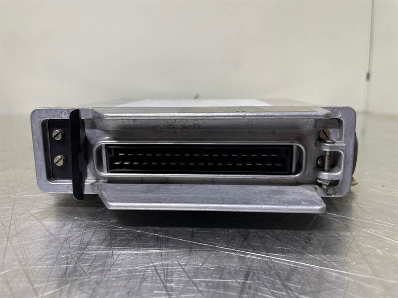 Ahlmann AZ14-ZF 6009304087-Switch kabinet/Schaltschrank - Sistema eléctrico para Maquinaria de construcción: foto 3 Ahlmann AZ14-ZF 6009304087-Switch kabinet/Schaltschrank - Sistema eléctrico para Maquinaria de construcción: foto 3