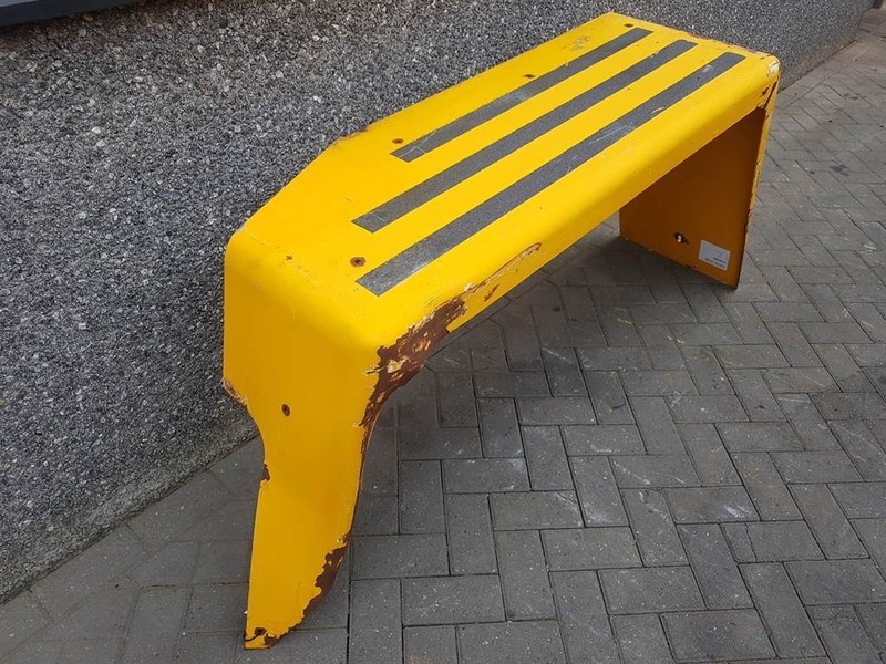 Ahlmann AZ150-4181501A-R/A-Mud guard/Kotfluegel/Spatbord - Guardabarros para Maquinaria de construcción: foto 2 Ahlmann AZ150-4181501A-R/A-Mud guard/Kotfluegel/Spatbord - Guardabarros para Maquinaria de construcción: foto 2