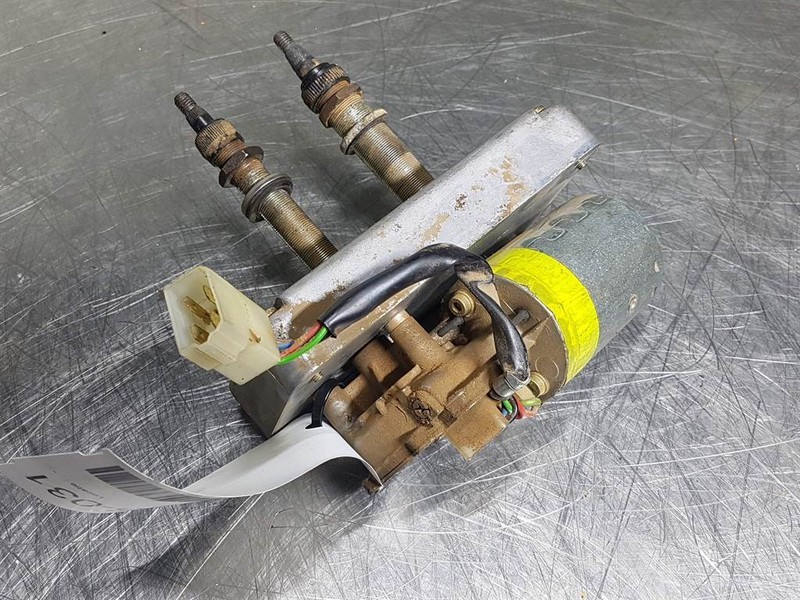 Ahlmann AZ200-Valeo 107864-4195263A-Wiper motor - Sistema eléctrico para Maquinaria de construcción: foto 4 Ahlmann AZ200-Valeo 107864-4195263A-Wiper motor - Sistema eléctrico para Maquinaria de construcción: foto 4