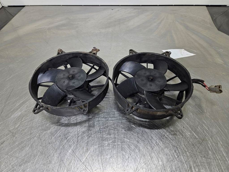 Ahlmann AZ210E-Spal VA15-BP70 24V-Fan/Lüfter/Ventilator - Sistema eléctrico para Maquinaria de construcción: foto 3 Ahlmann AZ210E-Spal VA15-BP70 24V-Fan/Lüfter/Ventilator - Sistema eléctrico para Maquinaria de construcción: foto 3