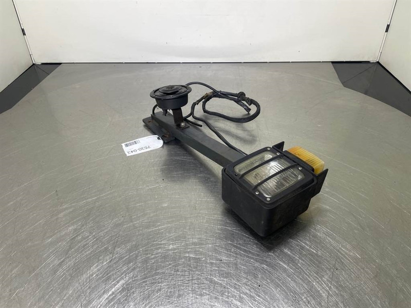 Ahlmann AZ6-4145335O/4193447A-Light/Leuchte/Verlichting - Sistema eléctrico para Maquinaria de construcción: foto 3 Ahlmann AZ6-4145335O/4193447A-Light/Leuchte/Verlichting - Sistema eléctrico para Maquinaria de construcción: foto 3