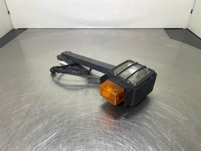 Ahlmann AZ6-4145335O/4193448A-Light/Leuchte/Verlichting - Sistema eléctrico para Maquinaria de construcción: foto 4 Ahlmann AZ6-4145335O/4193448A-Light/Leuchte/Verlichting - Sistema eléctrico para Maquinaria de construcción: foto 4