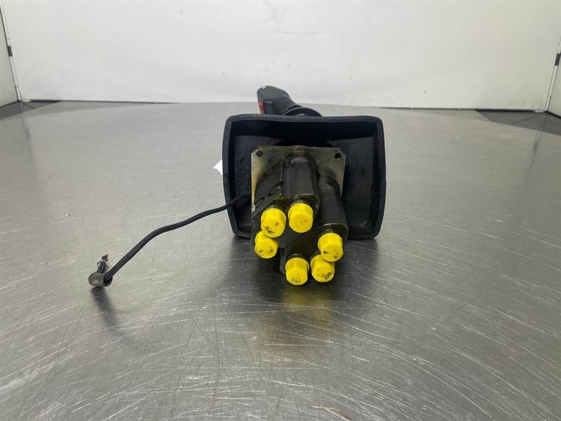 Ahlmann AZ6-4198091A/4146898G-Servo valve/Servoventil - Hidráulica para Maquinaria de construcción: foto 4 Ahlmann AZ6-4198091A/4146898G-Servo valve/Servoventil - Hidráulica para Maquinaria de construcción: foto 4