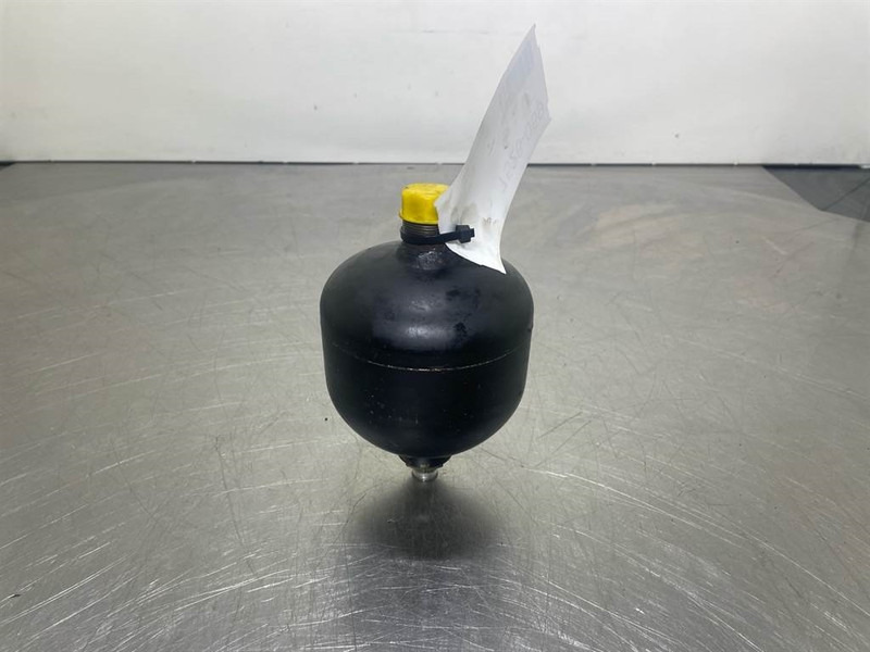 Ahlmann AZ6-Bosch 0531602506-Accumulator/Hydrospeicher - Hidráulica para Maquinaria de construcción: foto 1 Ahlmann AZ6-Bosch 0531602506-Accumulator/Hydrospeicher - Hidráulica para Maquinaria de construcción: foto 1