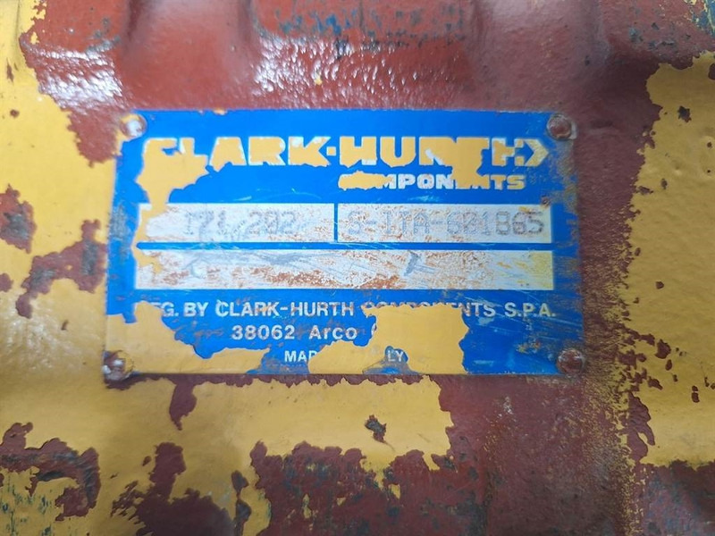 Leasing de CLARK-HURTH 171/202 - Axle housing/Achskörper/Astrechter CLARK-HURTH 171/202 - Axle housing/Achskörper/Astrechter: foto 6 Leasing de CLARK-HURTH 171/202 - Axle housing/Achskörper/Astrechter CLARK-HURTH 171/202 - Axle housing/Achskörper/Astrechter: foto 6