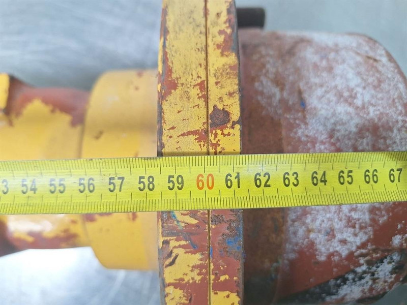 Leasing de CLARK-HURTH 171/202 - Axle housing/Achskörper/Astrechter CLARK-HURTH 171/202 - Axle housing/Achskörper/Astrechter: foto 7 Leasing de CLARK-HURTH 171/202 - Axle housing/Achskörper/Astrechter CLARK-HURTH 171/202 - Axle housing/Achskörper/Astrechter: foto 7