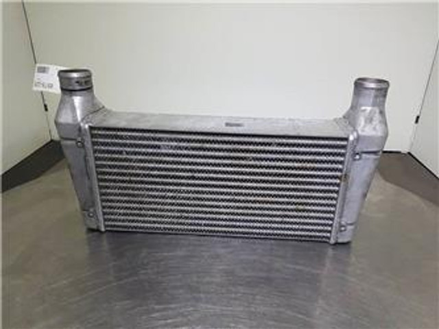 Case 621D-Denso MN127100-17712C-Cooler/Kühler/Koeler - Motor para Maquinaria de construcción: foto 1 Case 621D-Denso MN127100-17712C-Cooler/Kühler/Koeler - Motor para Maquinaria de construcción: foto 1