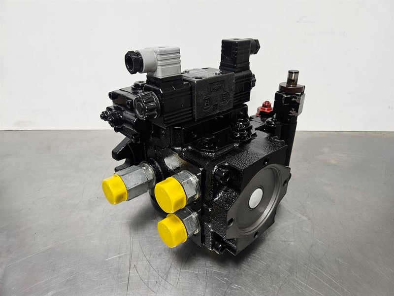 Giant 451T-Bondioli& Pavesi M4PV28-28-Drive pump/Rijpomp - Hidráulica para Maquinaria de construcción: foto 5 Giant 451T-Bondioli& Pavesi M4PV28-28-Drive pump/Rijpomp - Hidráulica para Maquinaria de construcción: foto 5