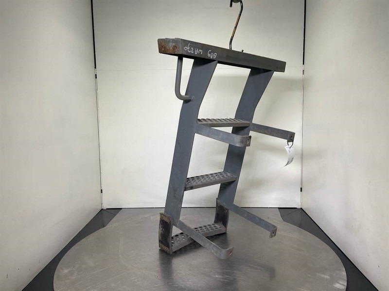 Komatsu WA270-3 - Stair panel/Trittstufen/Traptreden - Bastidor/ Chasis para Maquinaria de construcción: foto 4 Komatsu WA270-3 - Stair panel/Trittstufen/Traptreden - Bastidor/ Chasis para Maquinaria de construcción: foto 4